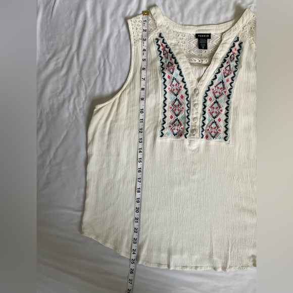 Torrid Embroidered Gauze Tank Top - Picture 6 of 16